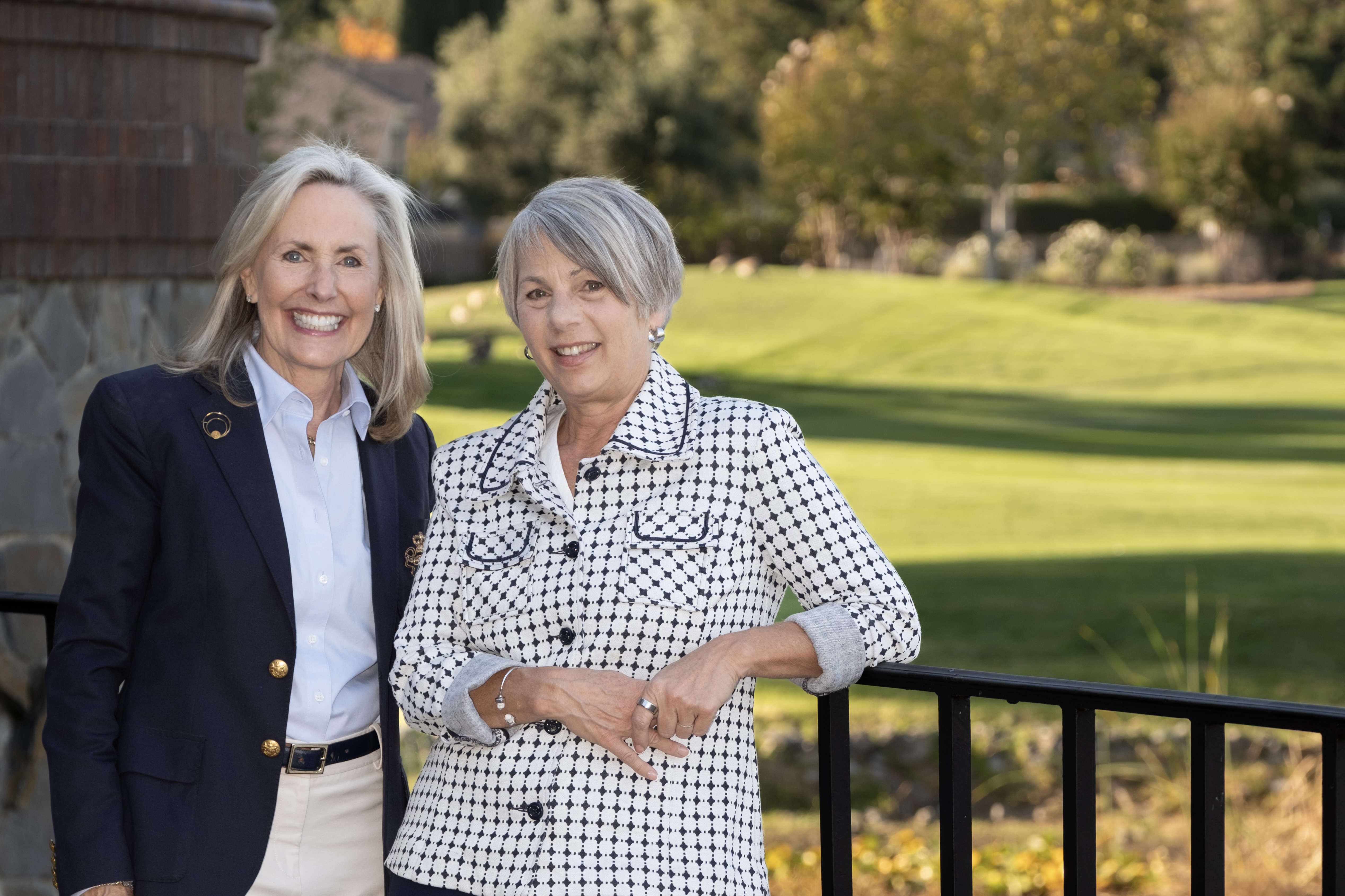 Pat & Paul Burgess & Melanie Bartoletti, REALTORS | The Pat Burgess Team