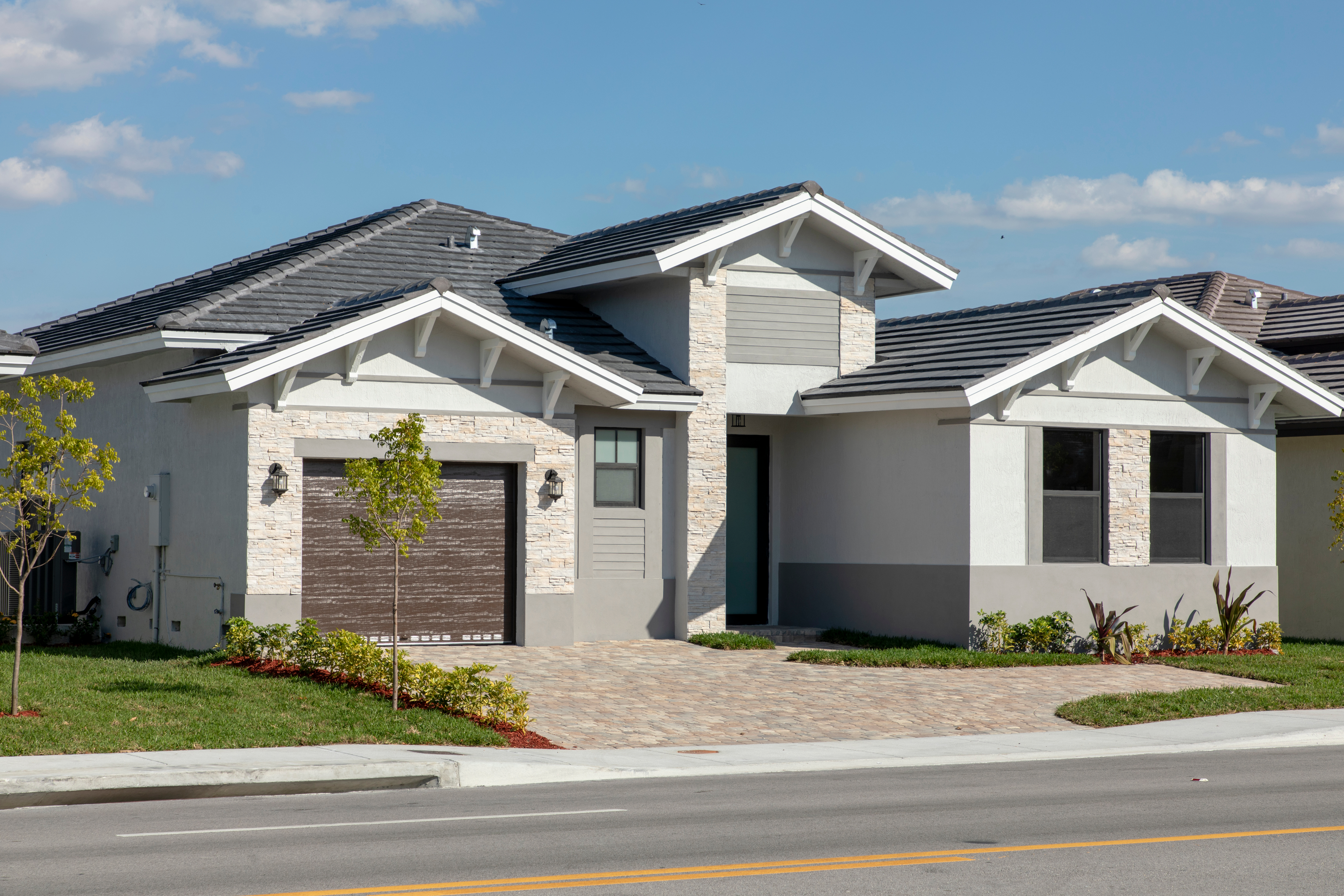Estate-scale homes and privacy in Quail West Naples