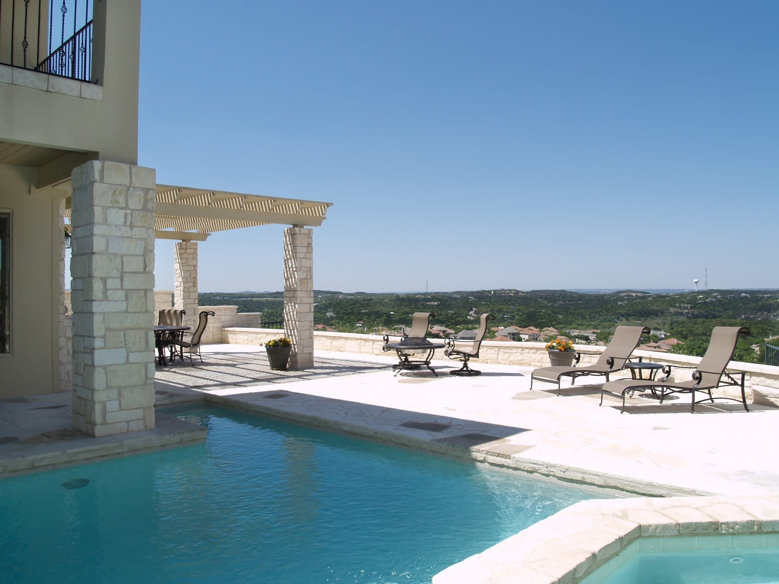 Get in Touch with Best Austin, TX Real Estate Agent | Meryl Hawk