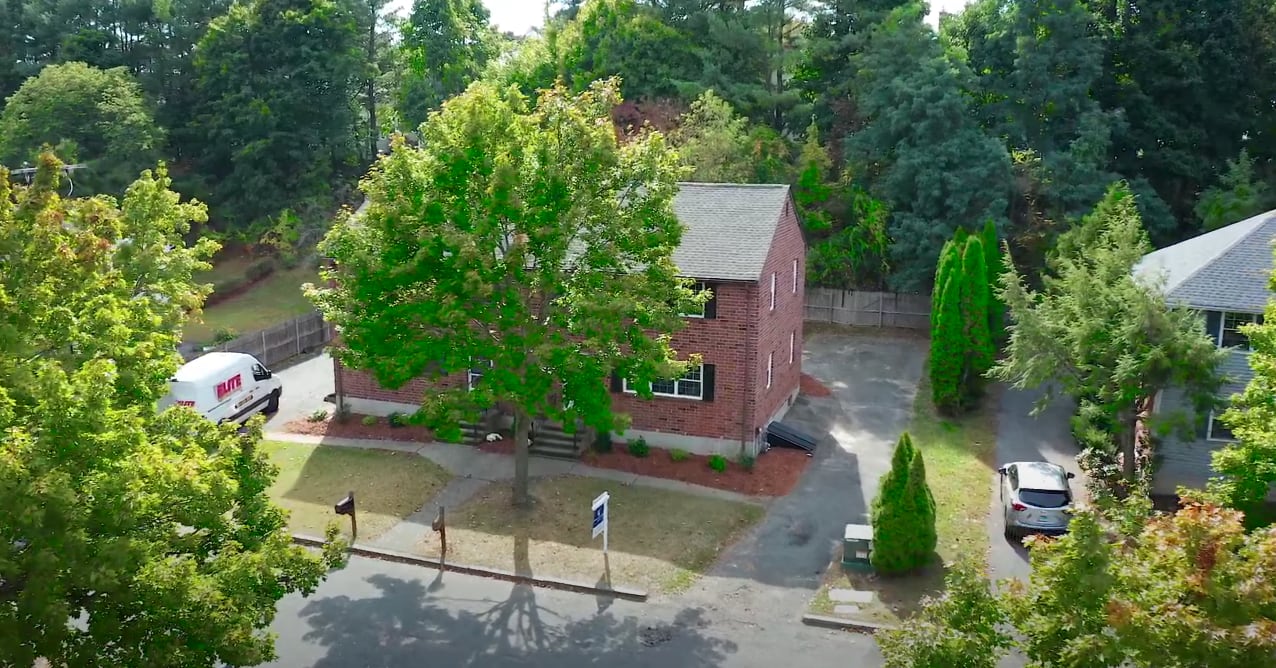 52 Charles Rd., Winchester
