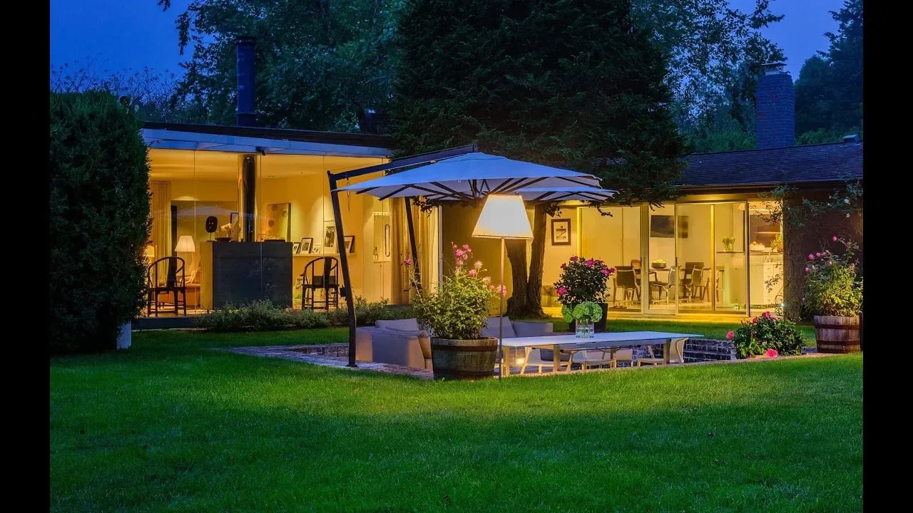 25 Holly Lane, Water Mill, New York
