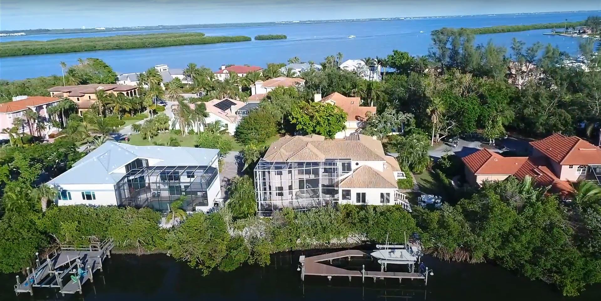 A Sunny Walk To Secluded Gulf Of Mexico Beach, Longboat Key Home For Sale