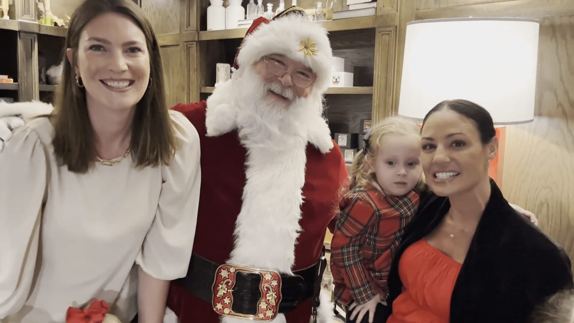 Intown Collective Vlog: Treats & Mimosas with Santa!