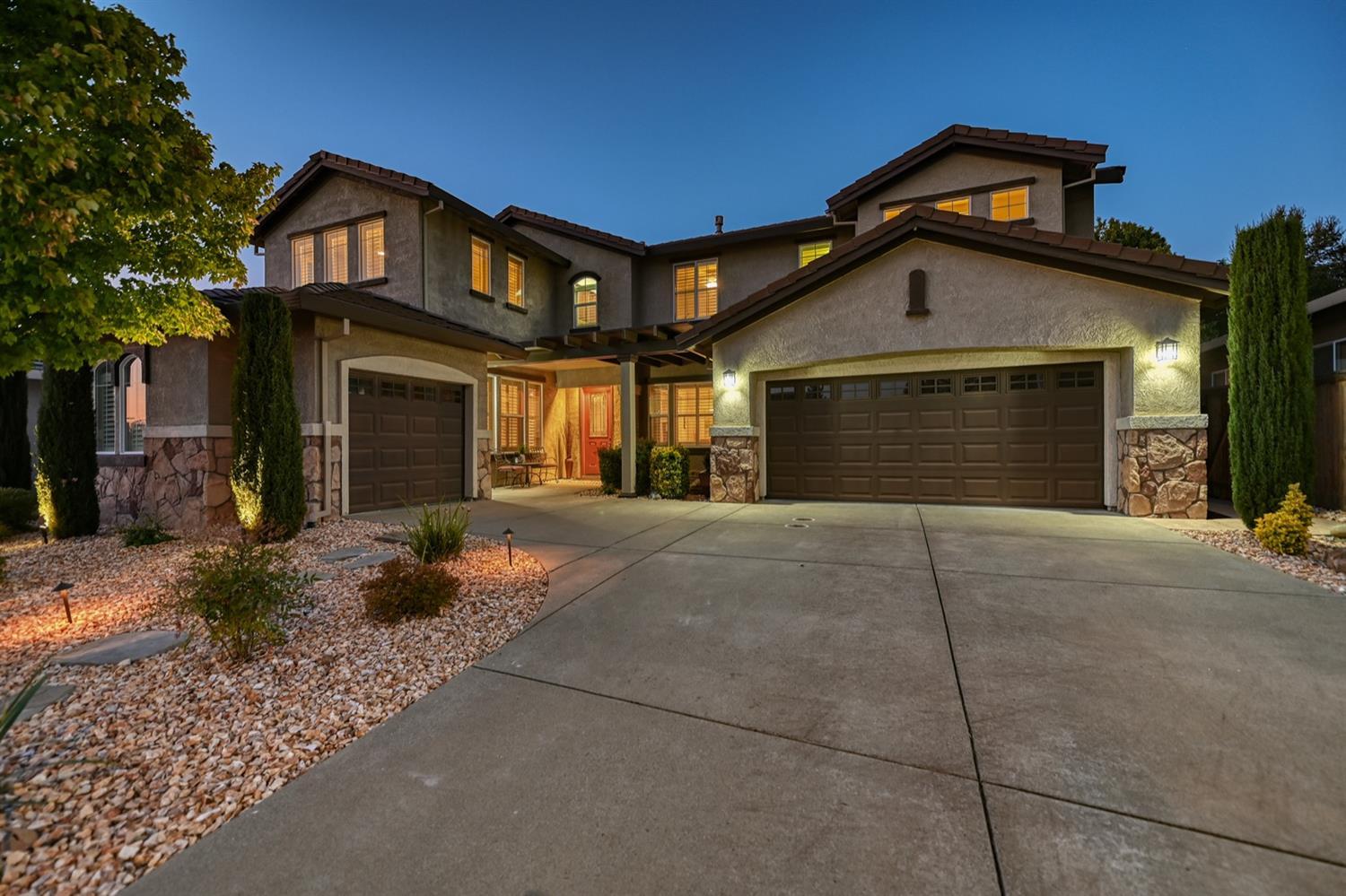 6168 Crater Lake Drive, Roseville, CA 95678