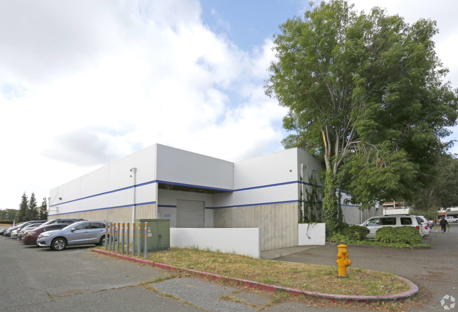 15,677 SF Industrial Building Sold to Owner User