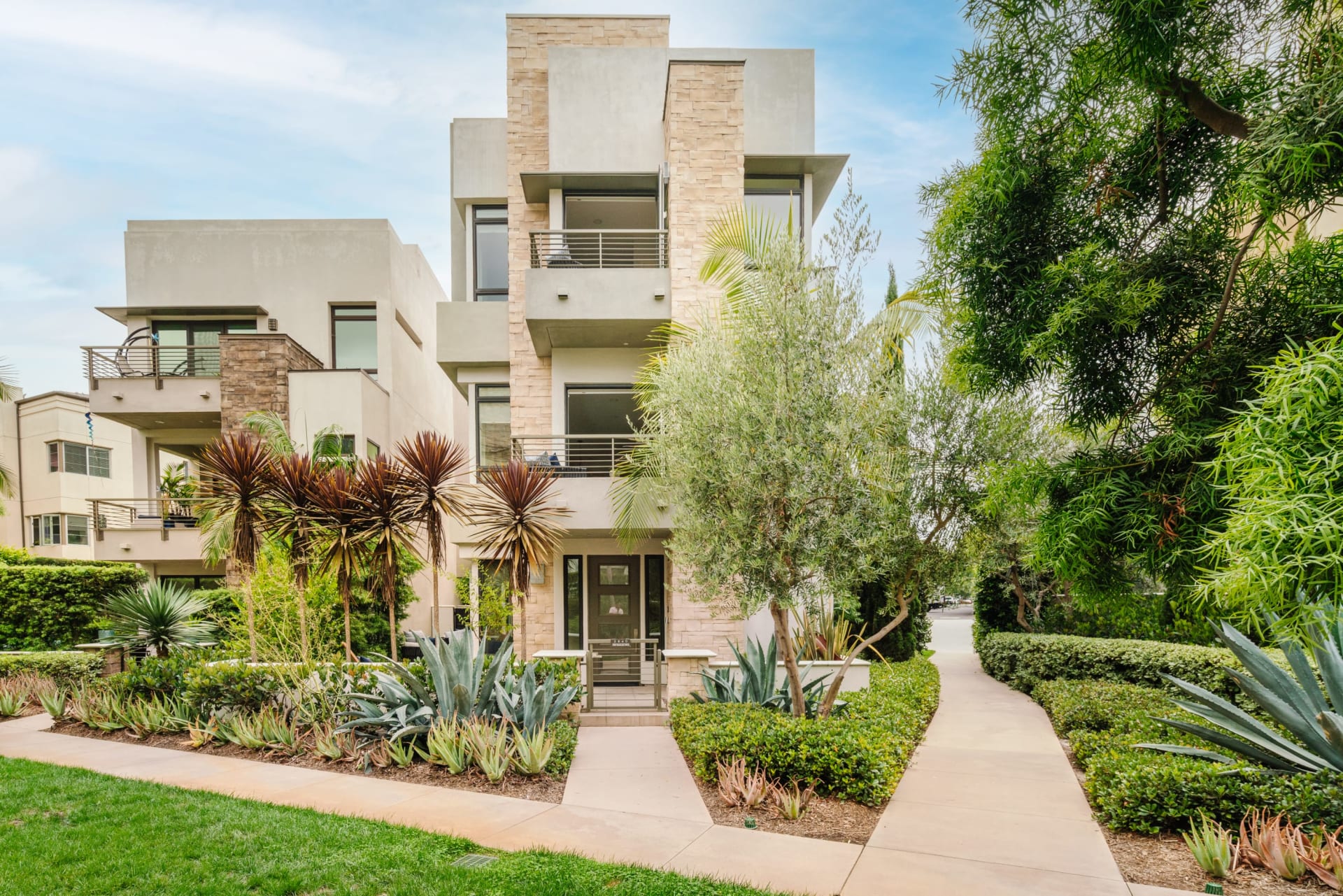 5840 Seaglass Cir | Playa Vista