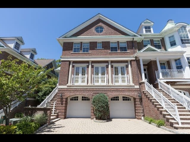 300 Heights Lane, Tenafly, NJ 07670