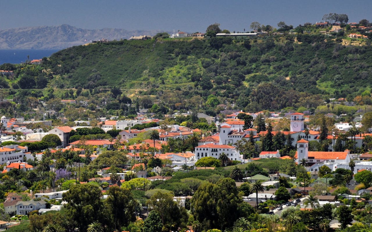 A Number of Houses by the Mountain