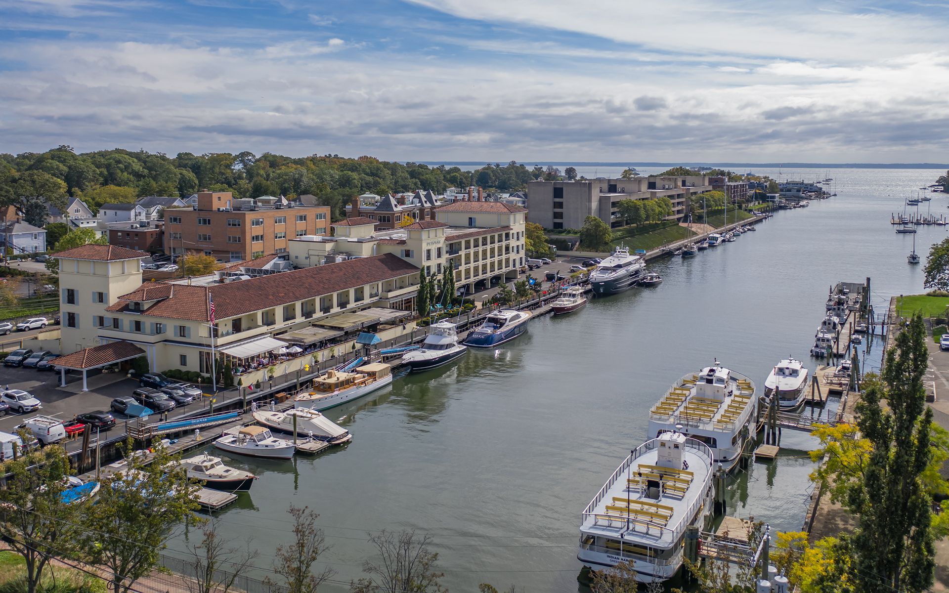 A waterfront lunch at the Delamar