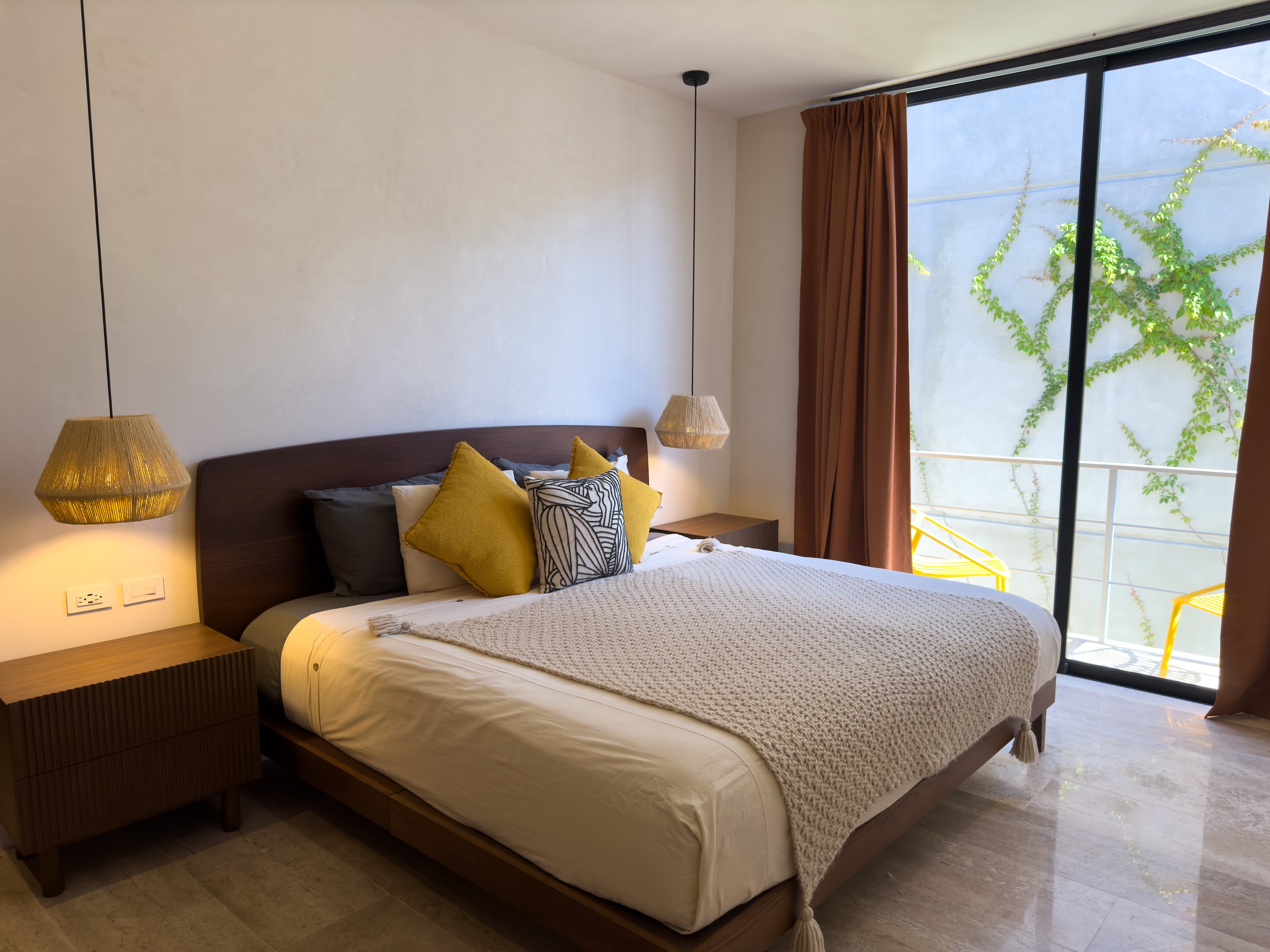 3 Bed Condo/Apartment - Seremonia 1.6 | Region 15 - photo 12