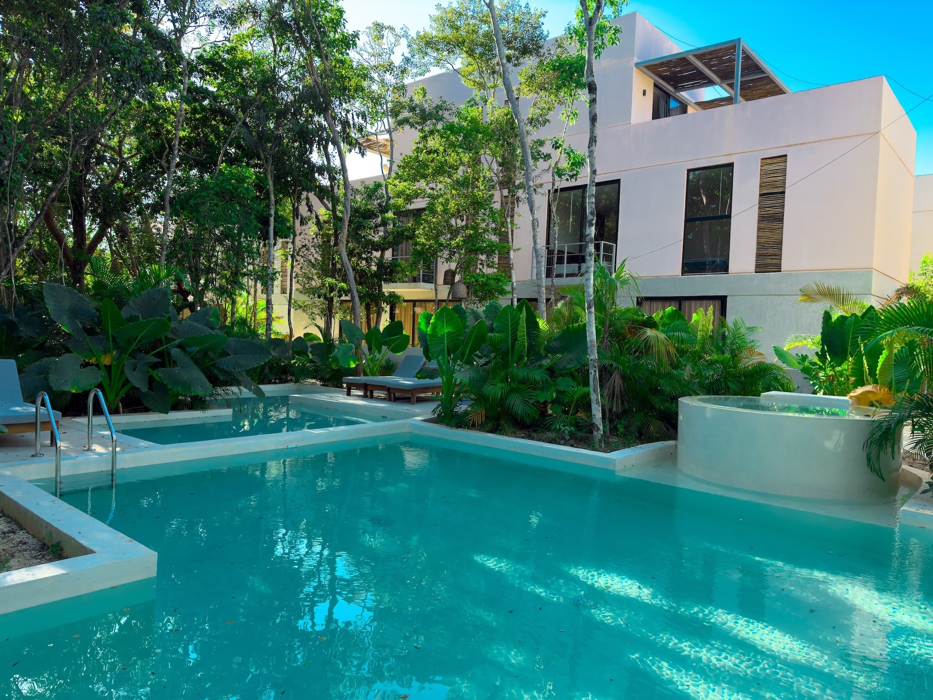 3 Bed Condo/Apartment - Seremonia 1.6 | Region 15 - photo 27