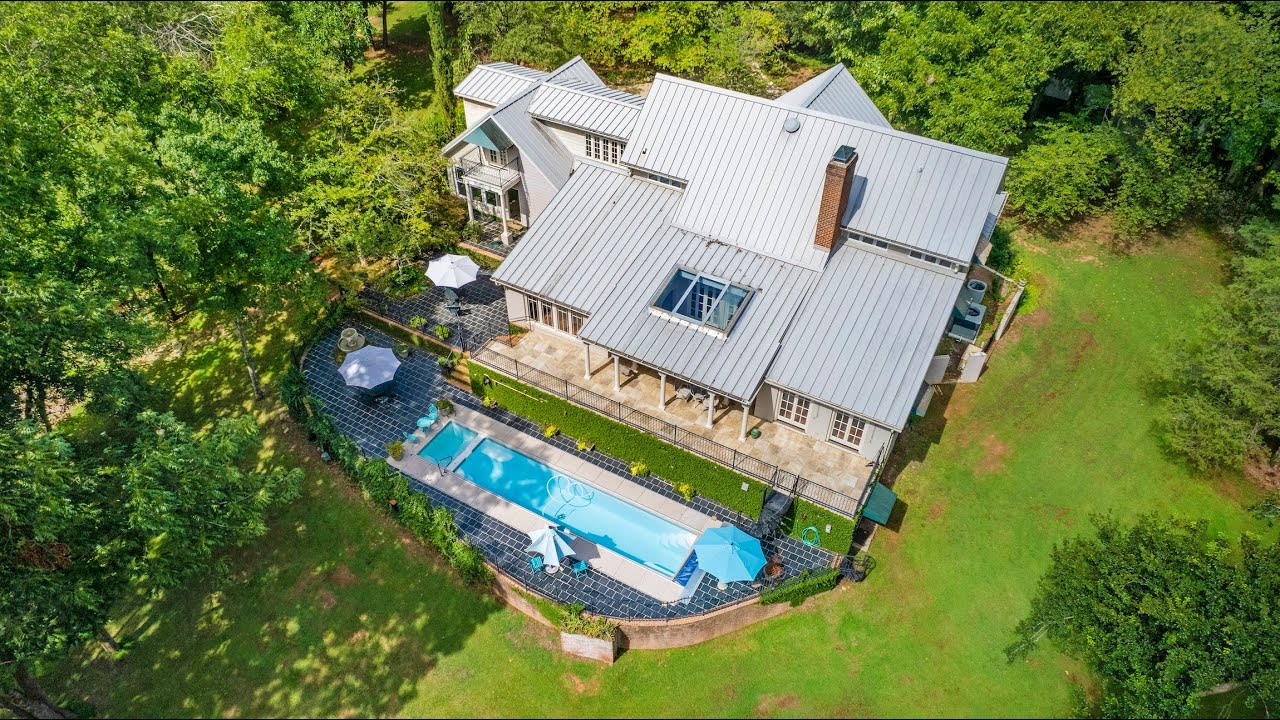 2429 Kirks Ridge | Over 5 Acres | +Guest House