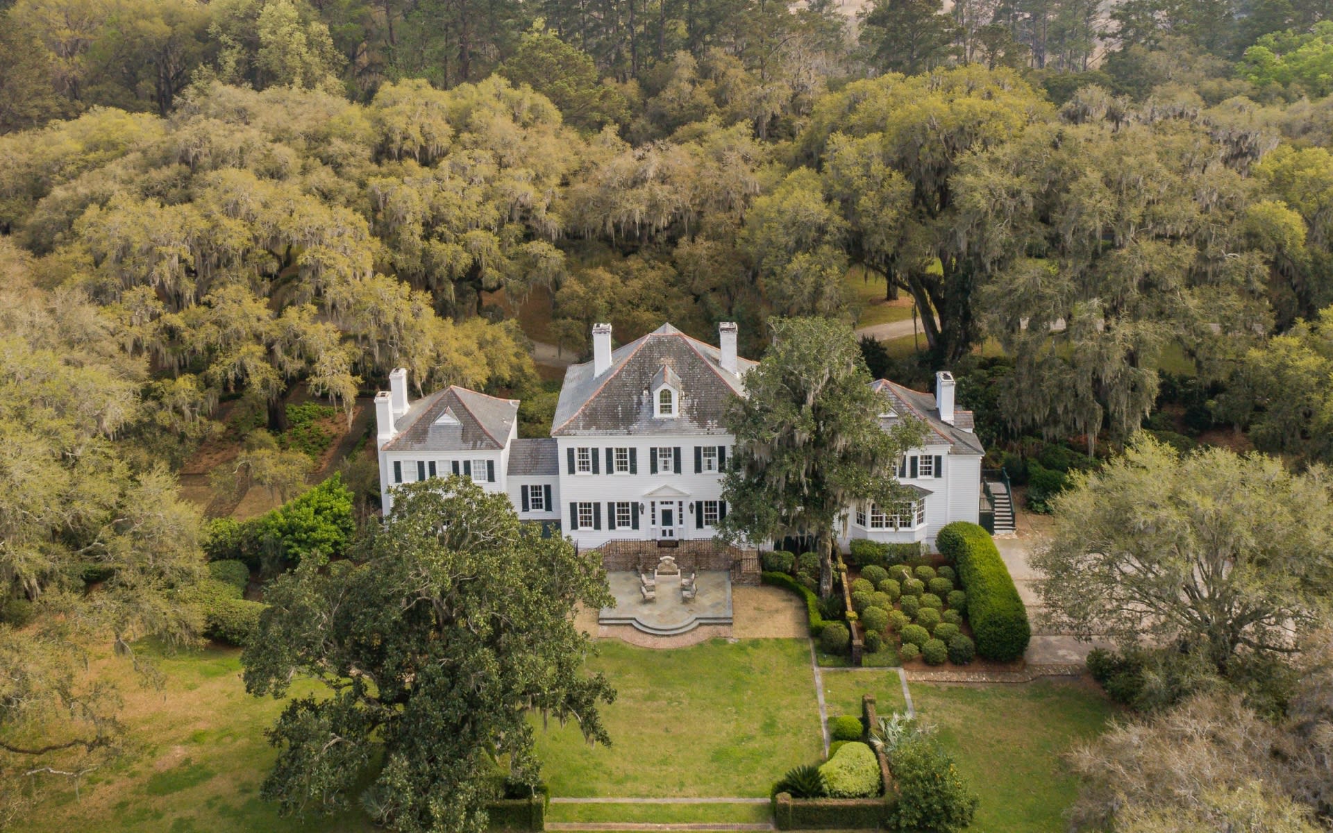 Global Listings | Middleton Rutledge