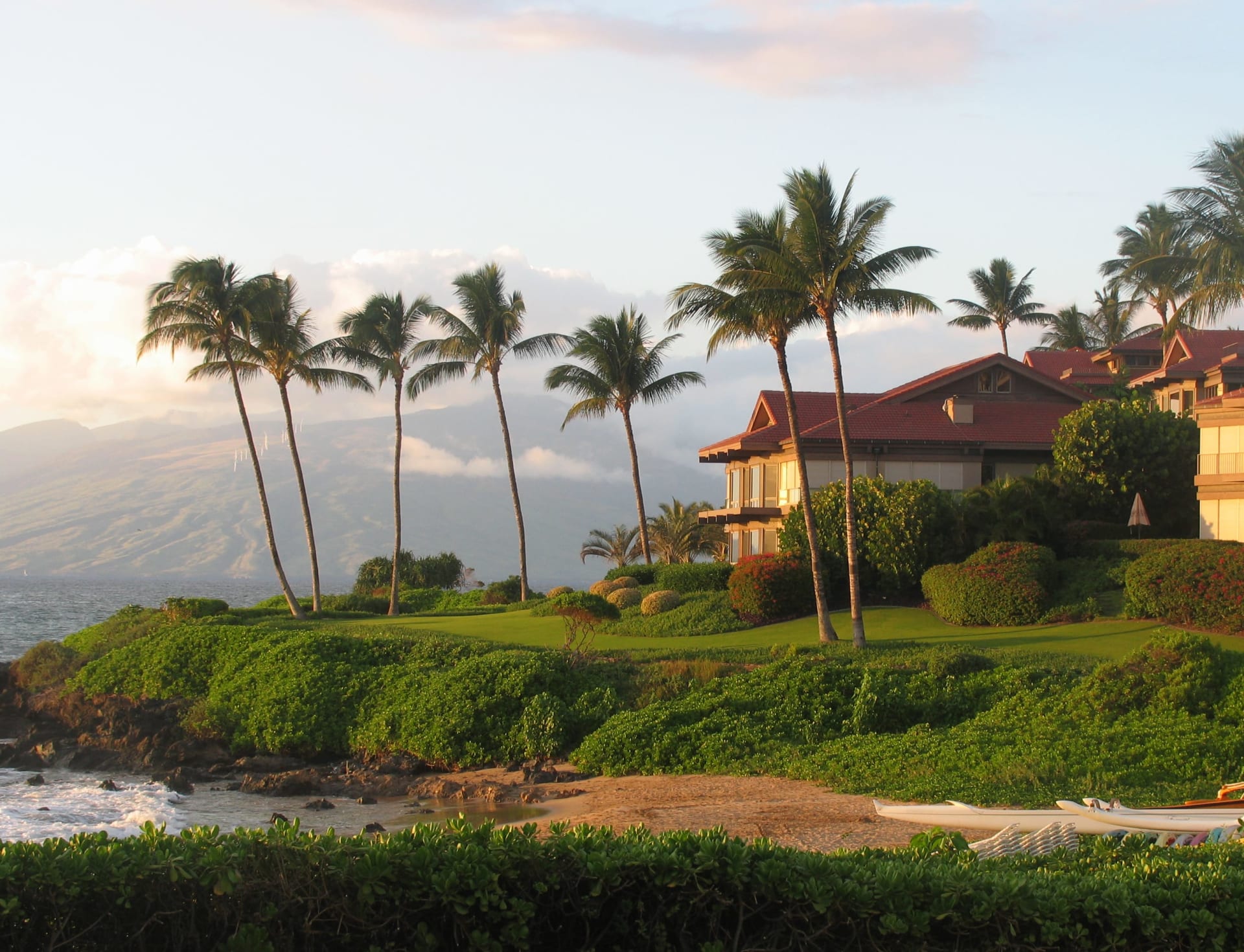 Find Hawaii Real Estate Listings | Rizz Hillner