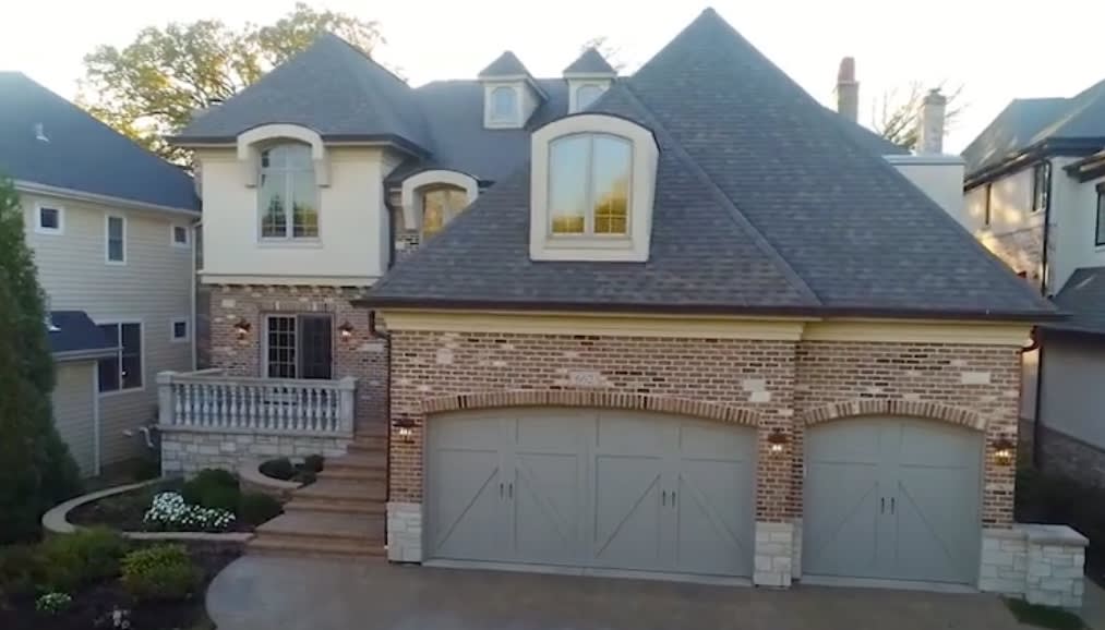 662 S Sunnyside Ave., Elmhurst IL - Listed by Lisa Zeller-O'Malley Realtor