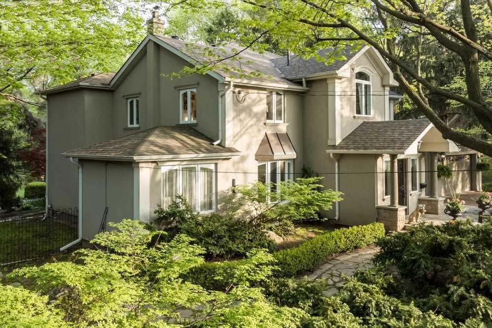 1128 Tecumseh Park Dr | Stunning Executive Home in Lorne Park