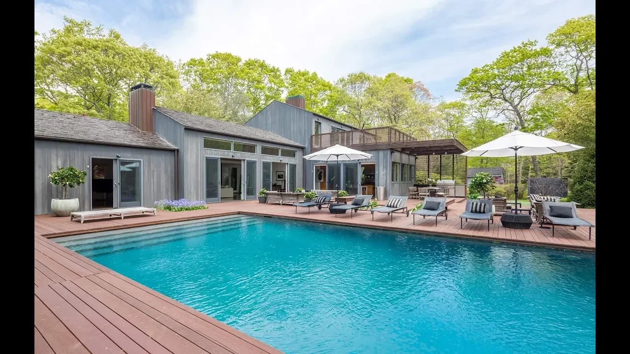 19 Beechwood Court, East Hampton, New York