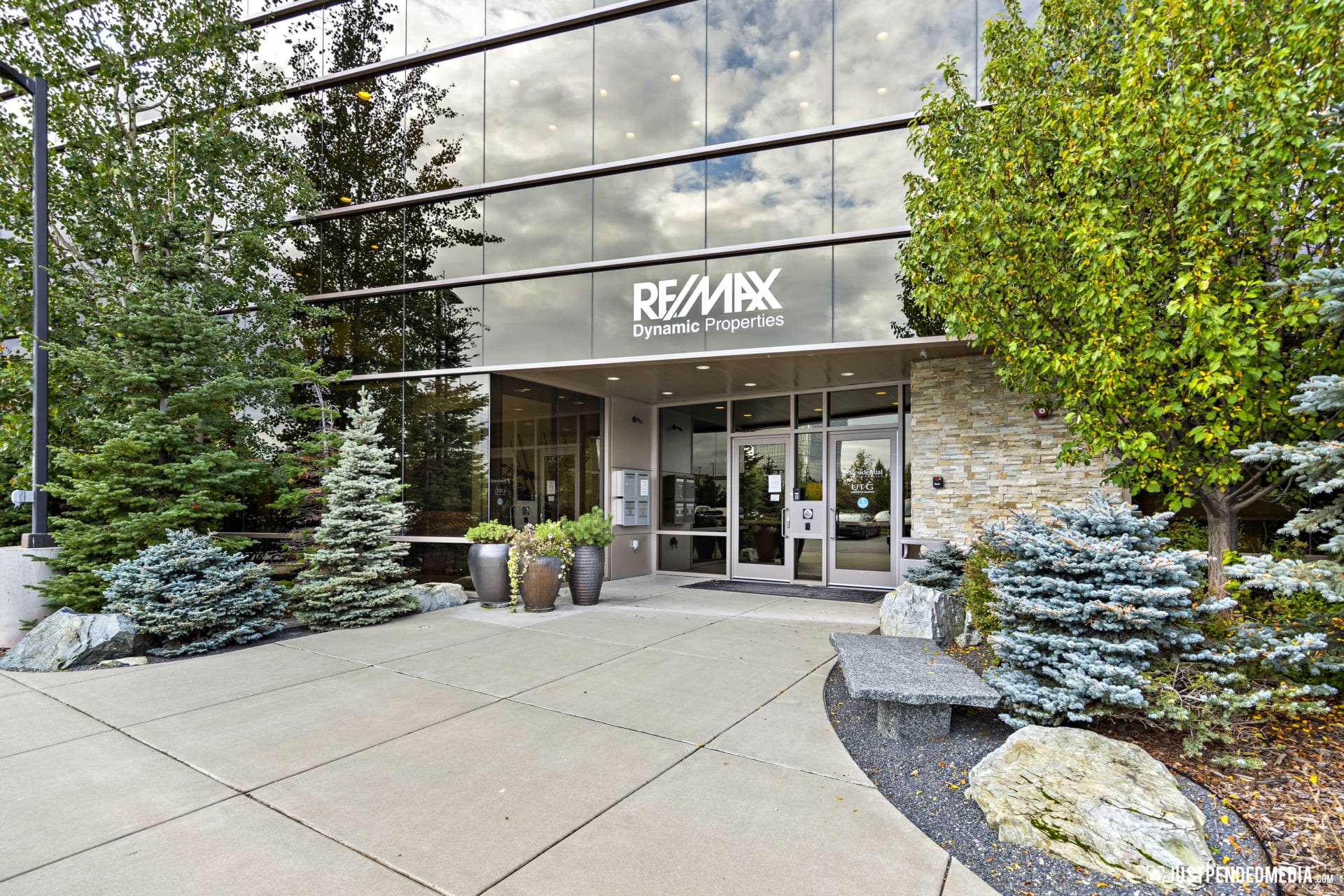 Join RE/MAX | RE/MAX Dynamic Properties | AK Real Estate