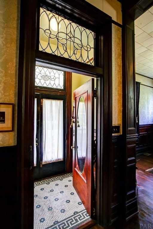 Transom Window