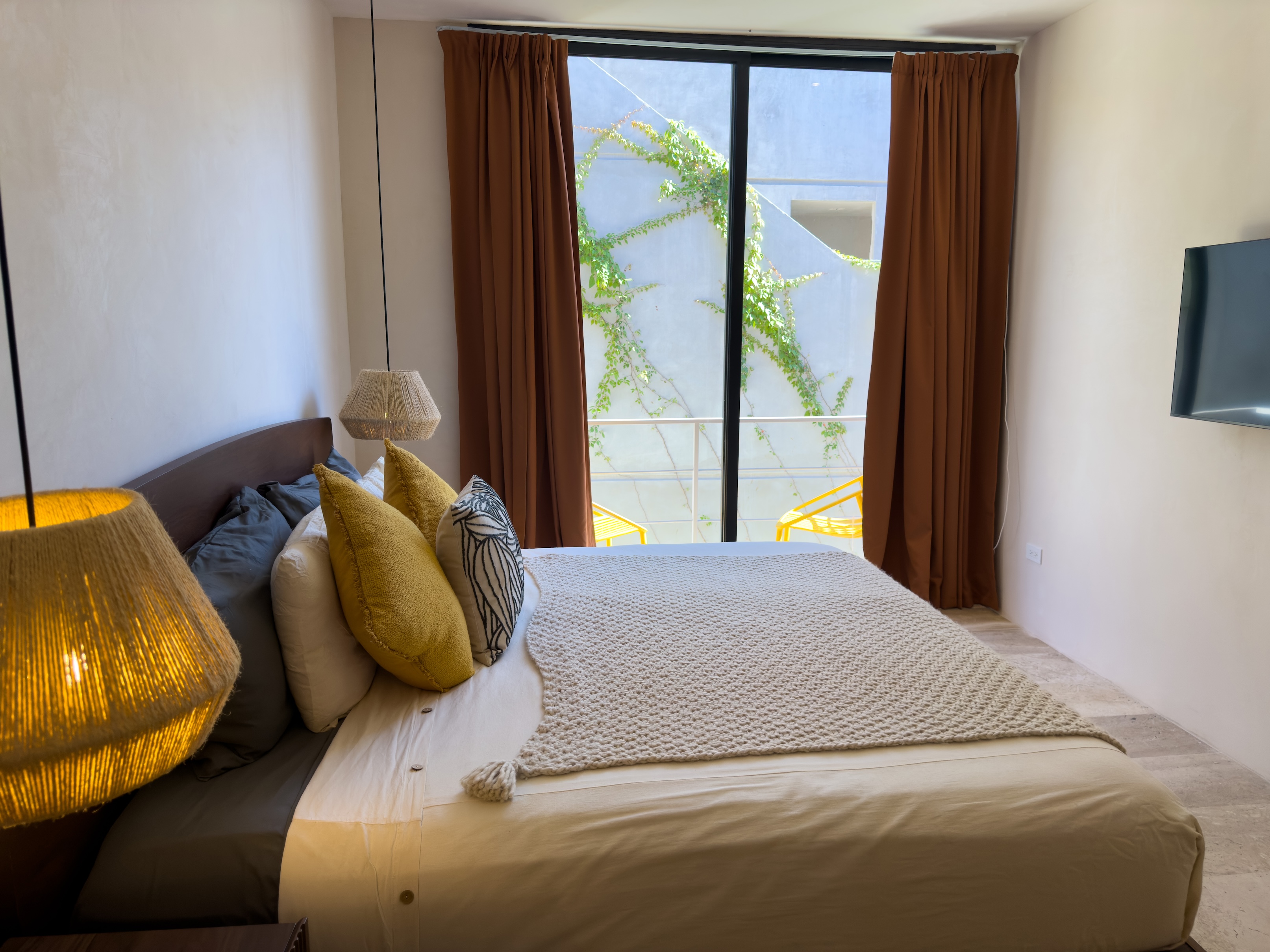 3 Bed Condo/Apartment - Seremonia 1.6 | Region 15 - photo 13
