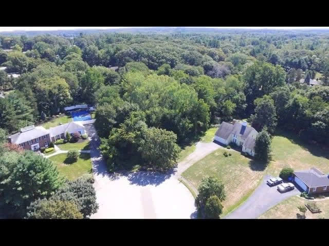 12 Hampton Ct, Lynnfield, MA 01940