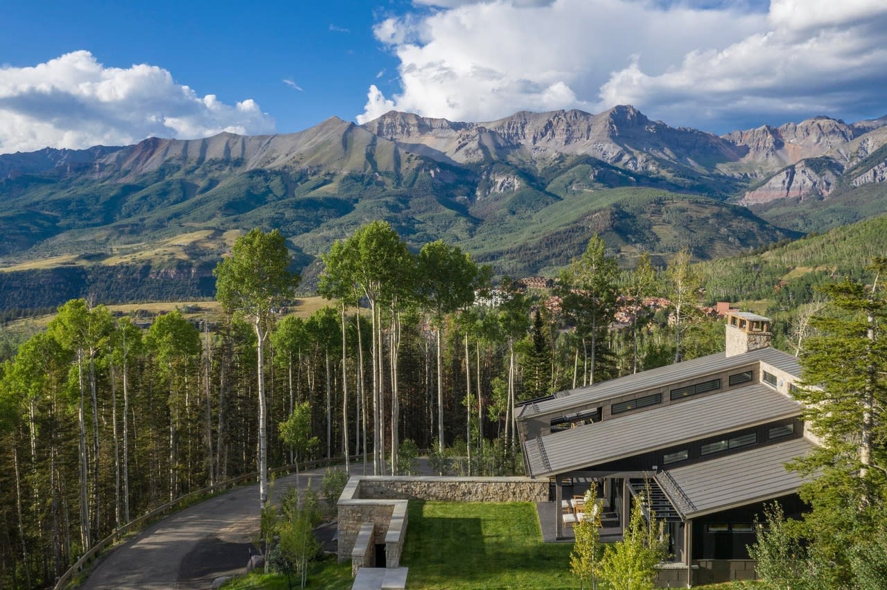 Luxury mountain home in Telluride with expansive views of the surrounding peaks.