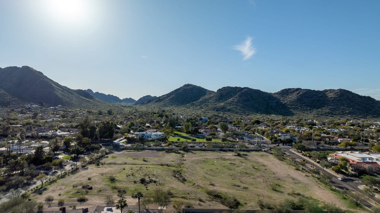 Mummy View Estates 8 Acre Community in Paradise Valley