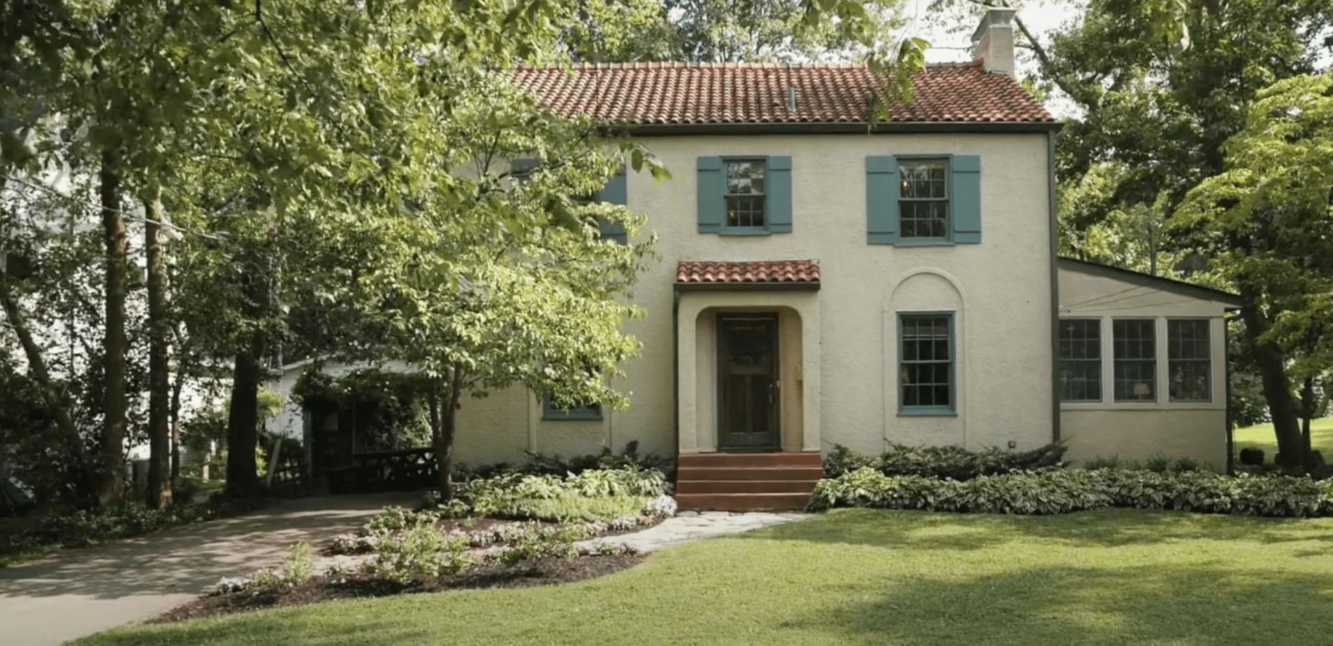 Charming Kirkwood home close to downtown Kirkwood.