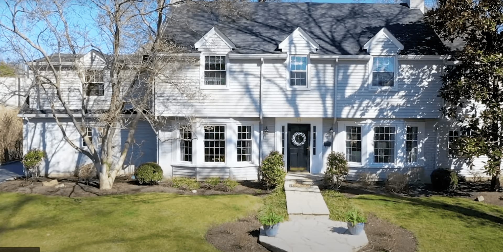 Traditional Brentwood home in St. Louis.