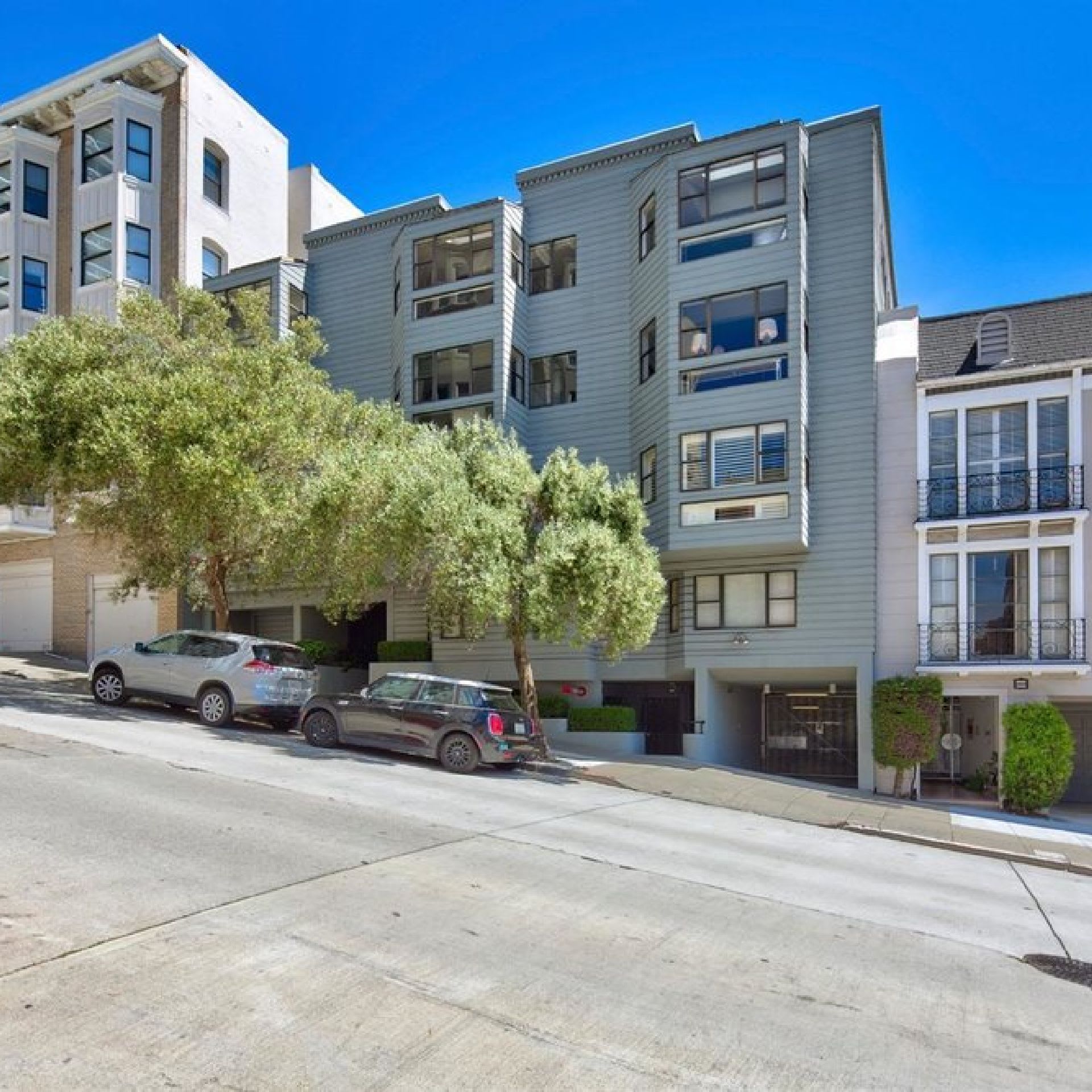 3BR/3BA condo in Pacific Heights