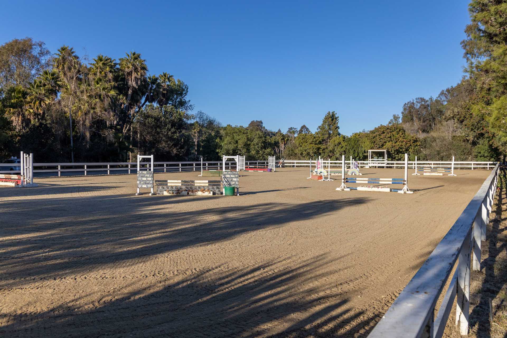 Curated visual reference: Picture Idea: Equestrian Centers In Rancho Santa Fe