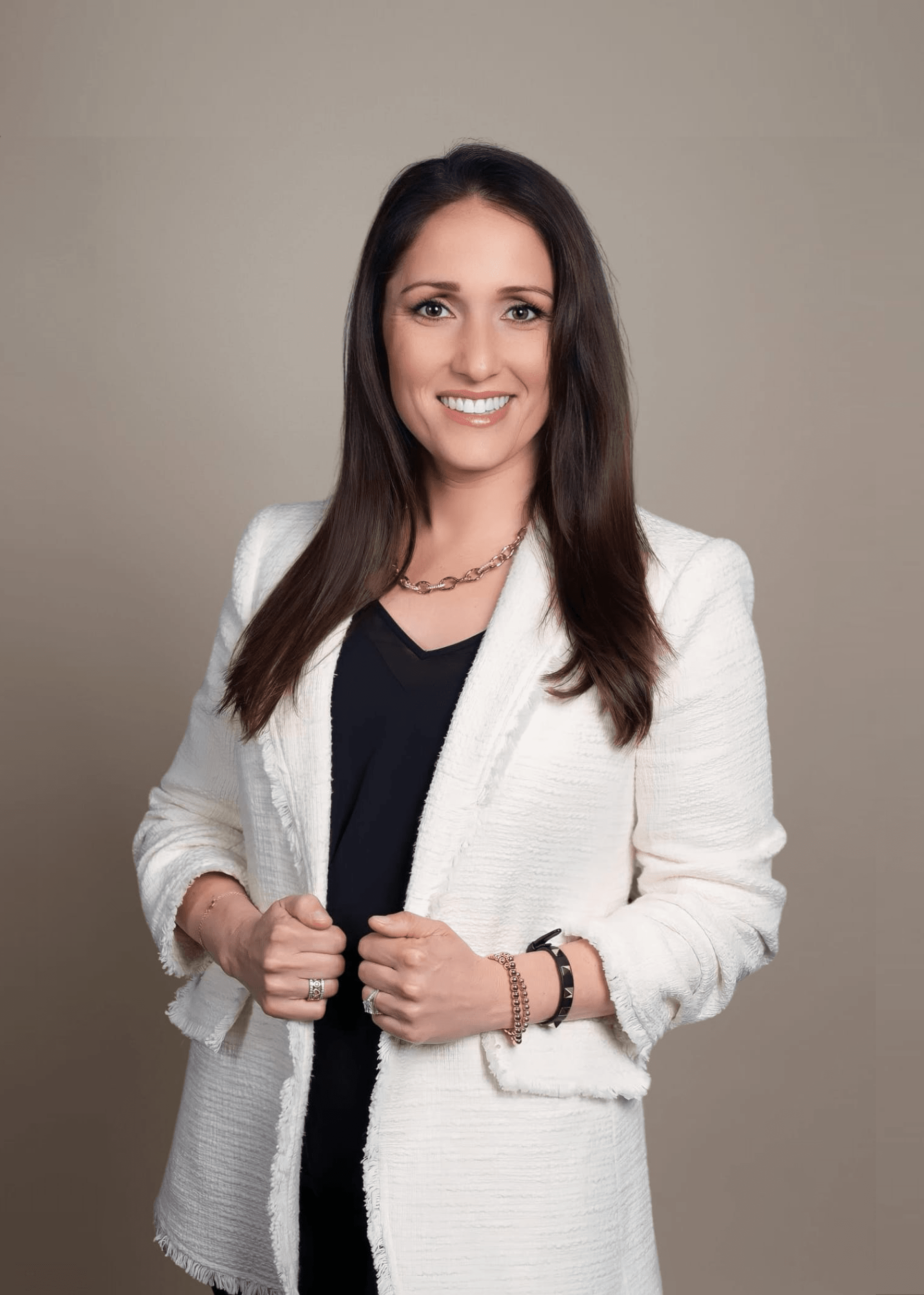 Kim Karney headshot