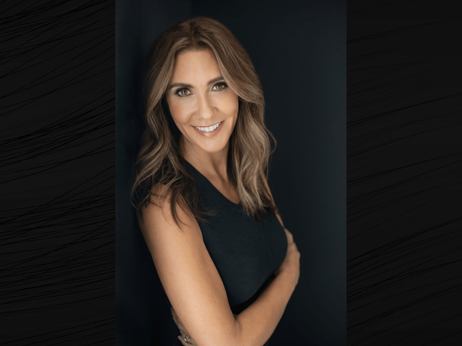 Carrie Holle headshot